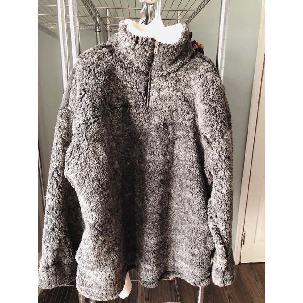 +PLUS SIZE FUZZY PULLOVER